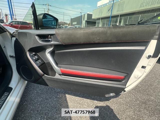 Toyota 86 2017-02 7803503-13