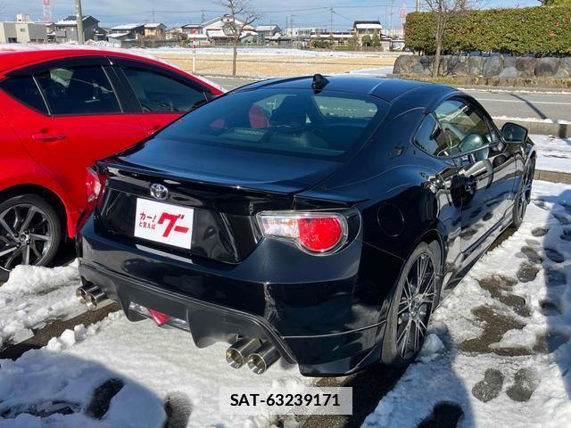 Toyota 86 2015-09 7805143-1