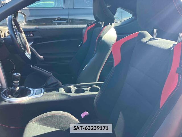 Toyota 86 2015-09 7805143-13
