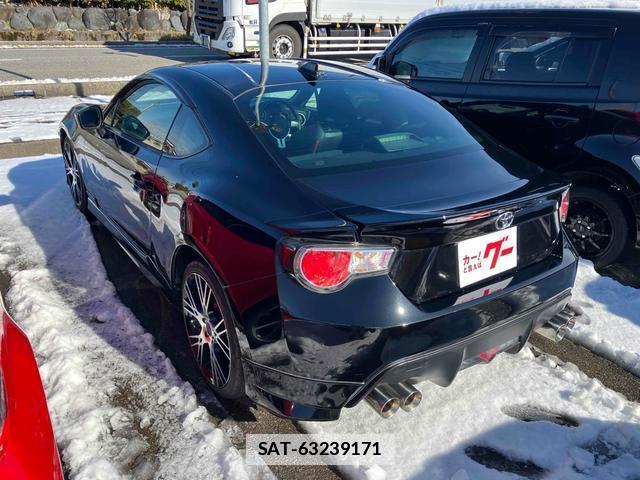 Toyota 86 2015-09 7805143-4