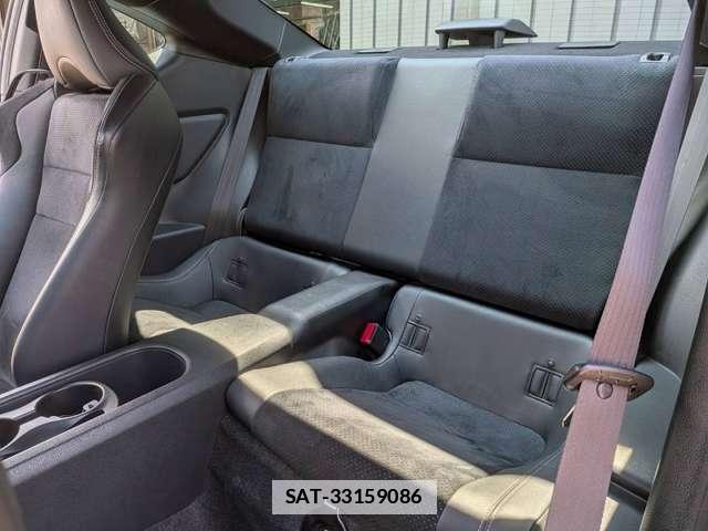 Toyota 86 2017-08 7809910-11