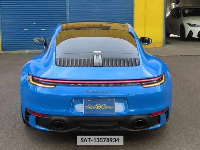 Porsche 911 2023-09 7794652-12