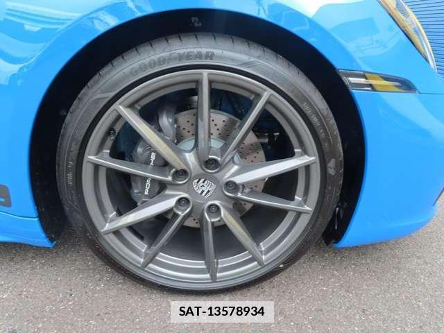 Porsche 911 2023-09 7794652-14