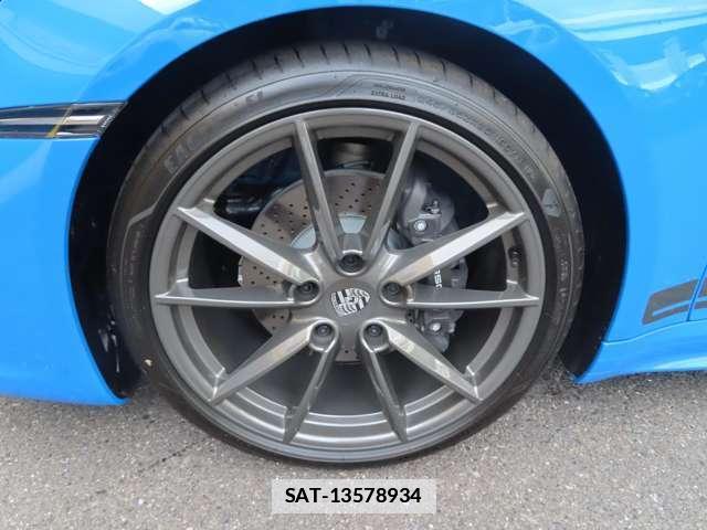 Porsche 911 2023-09 7794652-17