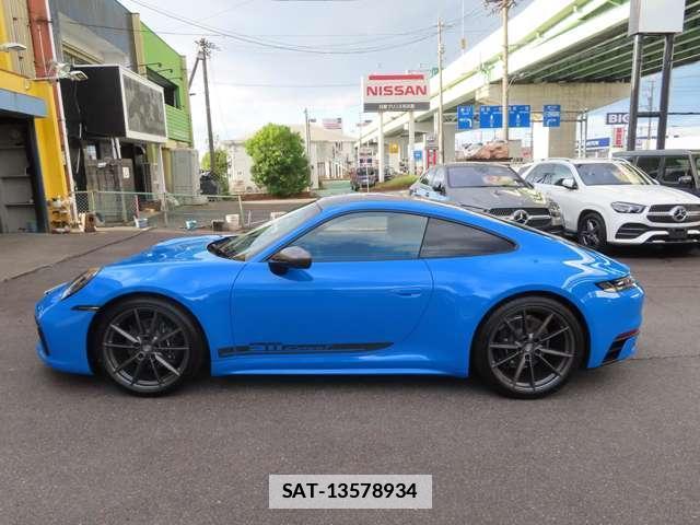 Porsche 911 2023-09 7794652-5