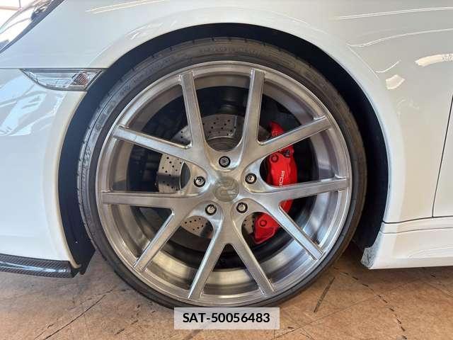 Porsche 911 2013-02 7796652-10