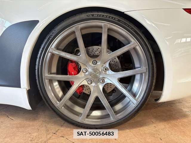 Porsche 911 2013-02 7796652-11