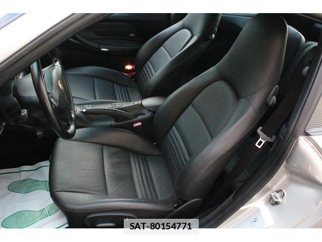 Porsche 911 2002-10 7799684-16