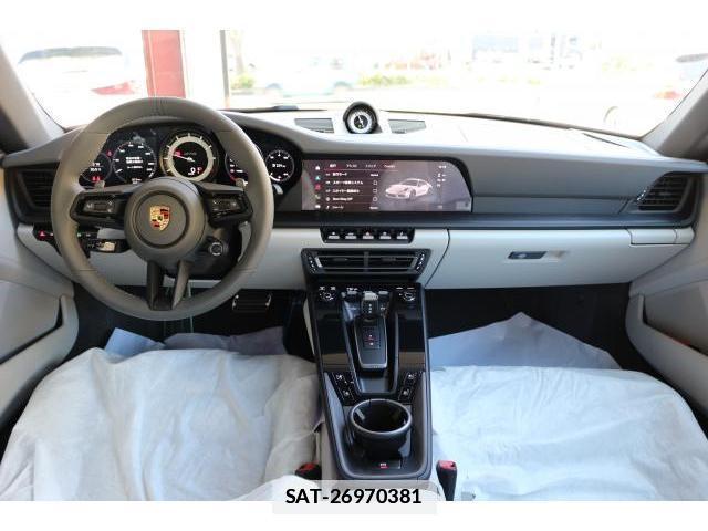 Porsche 911 2024-07 7799741-2