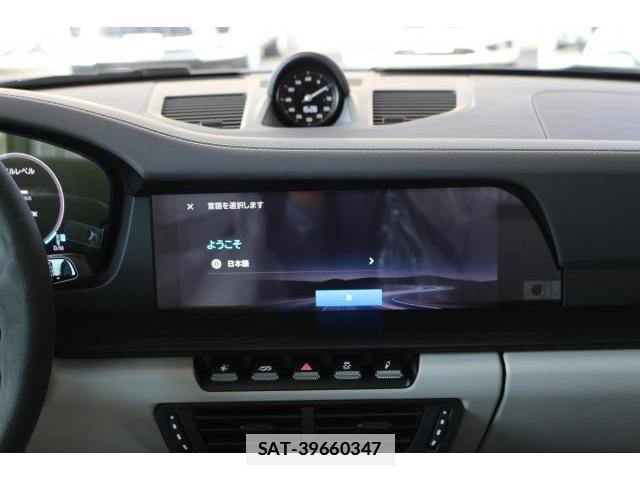 Porsche 911 2026-04 7799742-4