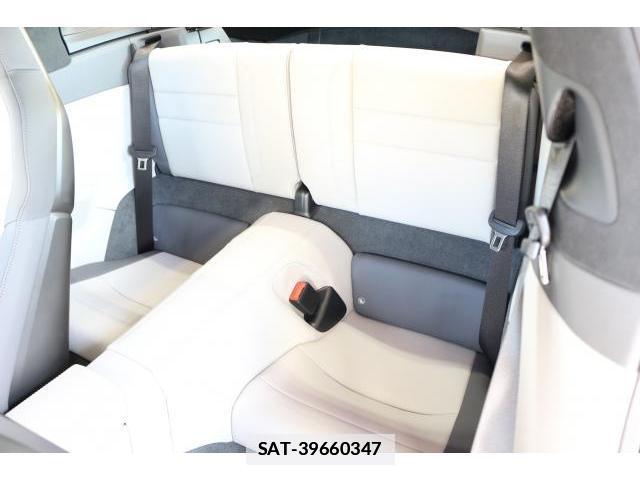 Porsche 911 2026-04 7799742-6