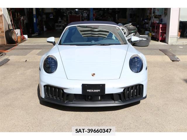 Porsche 911 2026-04 7799742-9