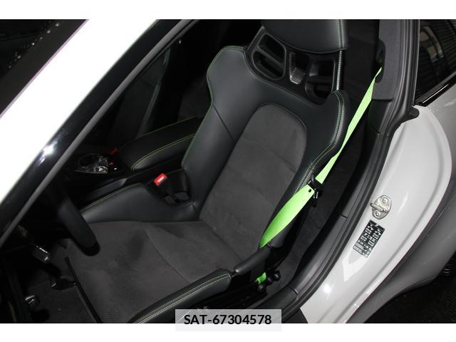 Porsche 911 2024-09 7800960-11