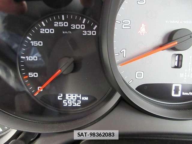 Porsche 911 2015-06 7802152-16