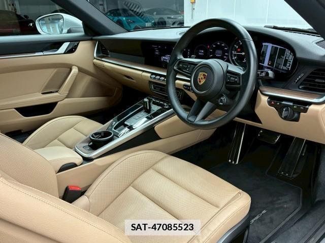 Porsche 911 2021-04 7802455-2