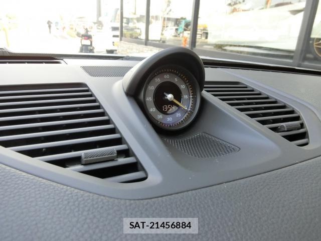 Porsche 911 2022-12 7804346-5
