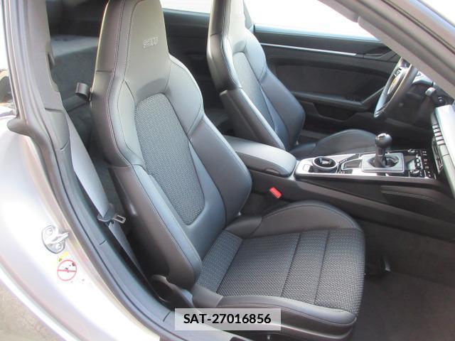 Porsche 911 2024-09 7804348-10