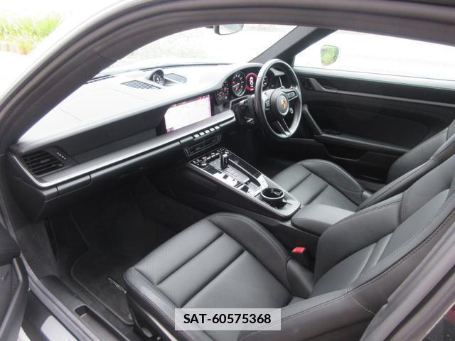 Porsche 911 2020-04 7804350-2