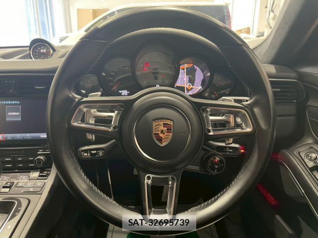 Porsche 911 2016-03 7804418-4