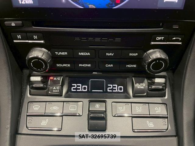 Porsche 911 2016-03 7804418-6