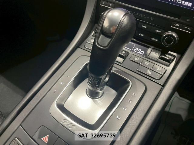 Porsche 911 2016-03 7804418-9