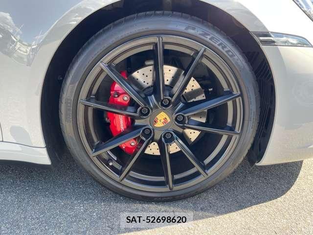 Porsche 911 2020-06 7806449-10