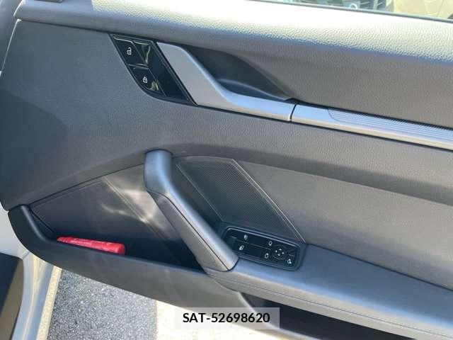 Porsche 911 2020-06 7806449-17