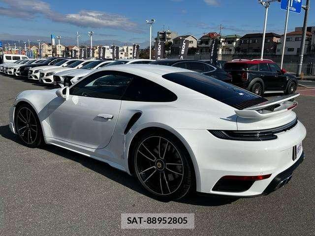 Porsche 911 2024-05 7806453-5