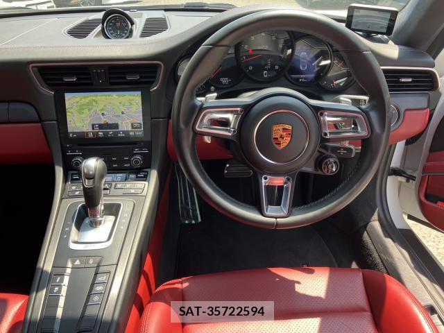 Porsche 911 2017-09 7810179-14