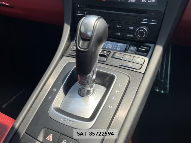 Porsche 911 2017-09 7810179-16
