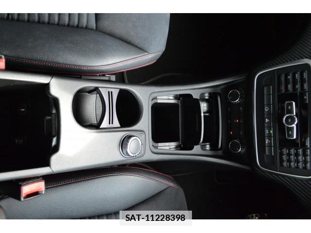 Mercedes Benz A-CLASS 2015-04 7799560-19