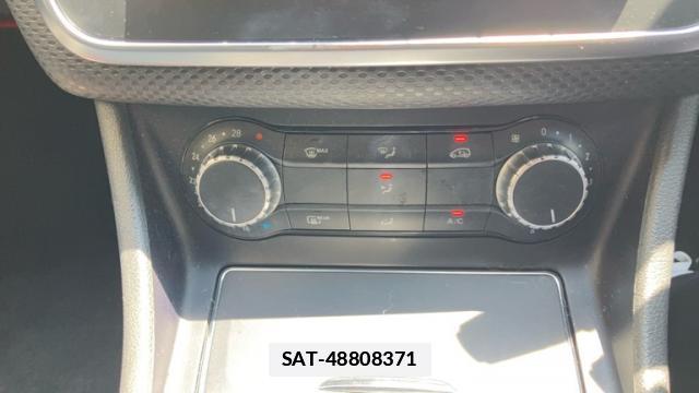 Mercedes Benz A-CLASS 2016-07 7800498-11