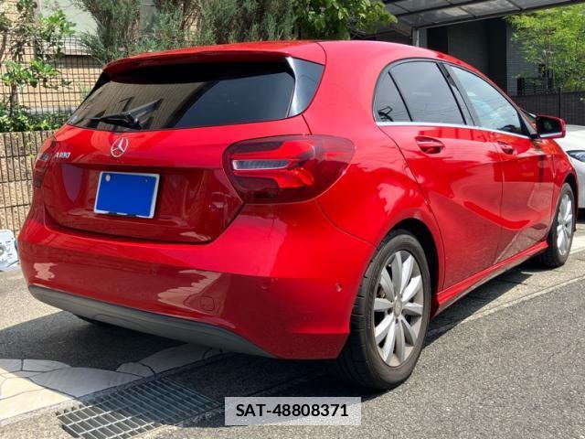 Mercedes Benz A-CLASS 2016-07 7800498-2