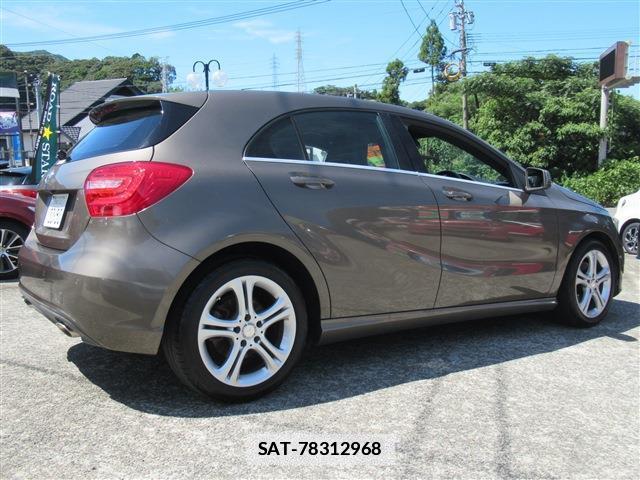 Mercedes Benz A-CLASS 2013-08 7802694-2