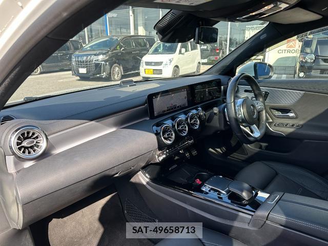 Mercedes Benz A-CLASS 2019-06 7803611-2