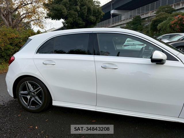 Mercedes Benz A-CLASS 2018-12 7805925-14