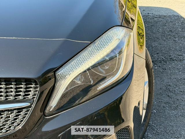 Mercedes Benz A-CLASS 2016-11 7805932-3