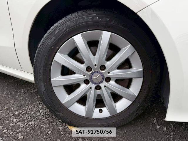 Mercedes Benz A-CLASS 2017-03 7805941-14