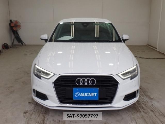 Audi A3 SEDAN 2017-12 7810402-4
