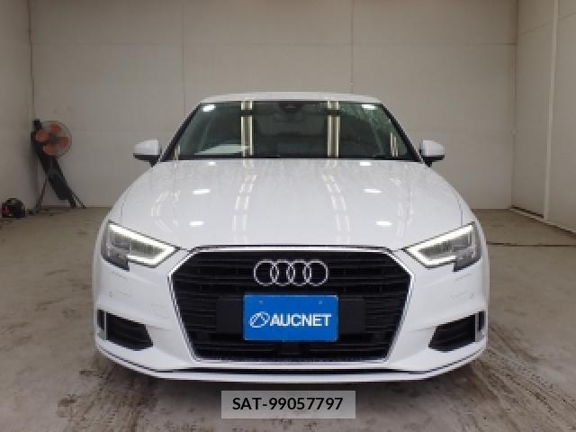 Audi A3 SEDAN 2017-12 7810402-5