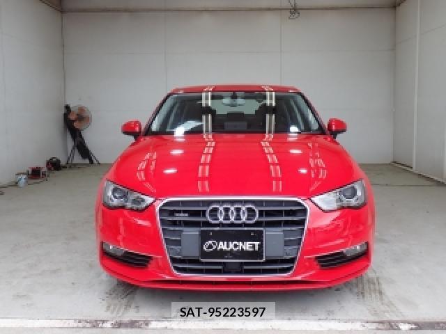 Audi A3 SEDAN 2014-03 7810405-5