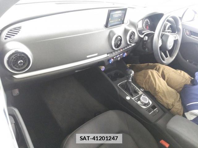 Audi A3 2017-04 7810430-2