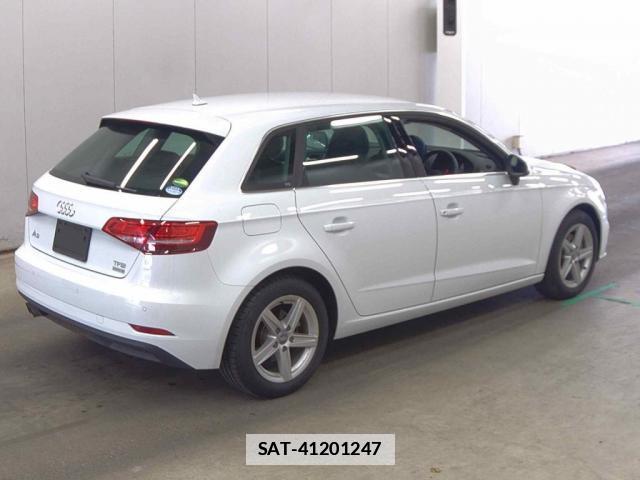 Audi A3 2017-04 7810430-4
