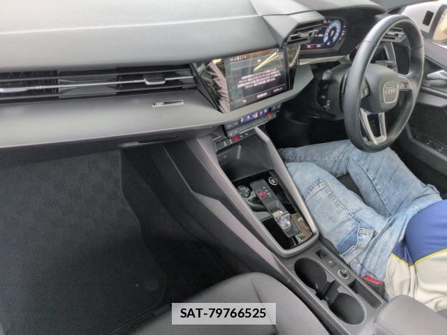 Audi A3 2023-12 7811059-2