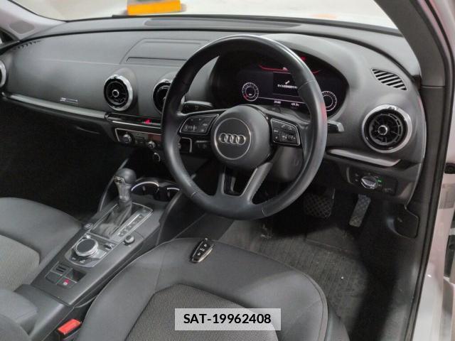 Audi A3 2020-06 7811196-2
