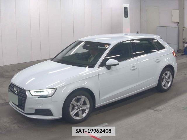 Audi A3 2020-06 7811196-3