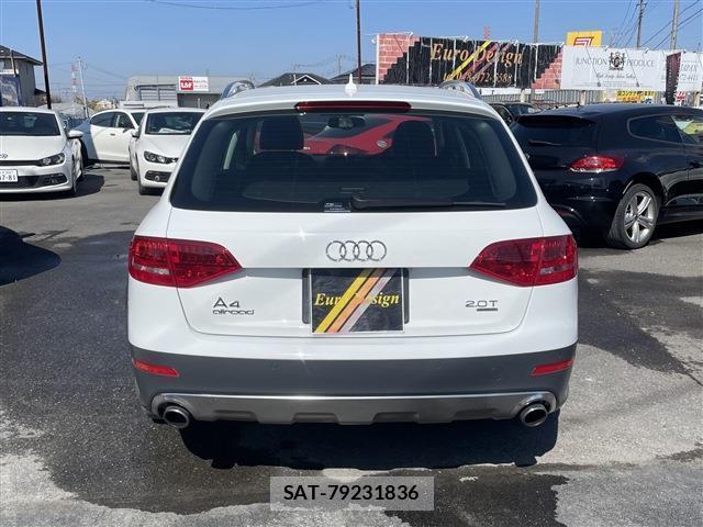 Audi A4 ALLROAD QUATTRO 2011-09 7798237-1