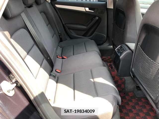 Audi A4 2015-11 7799685-10