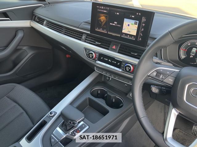 Audi A4 2023-08 7807170-17