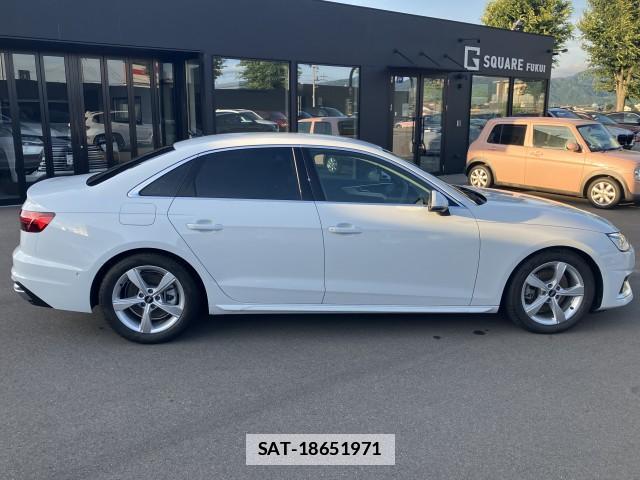 Audi A4 2023-08 7807170-3